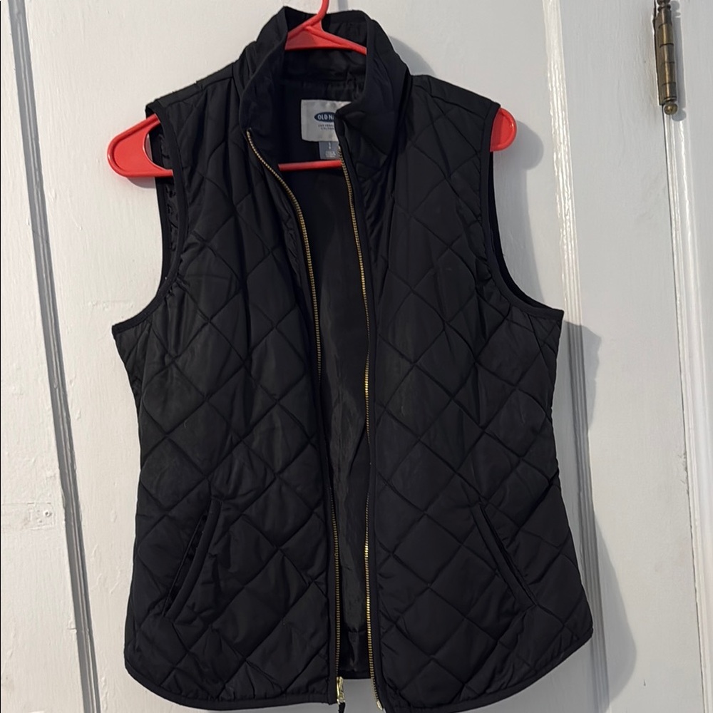 Old Navy Black Quilted Puffer Vest